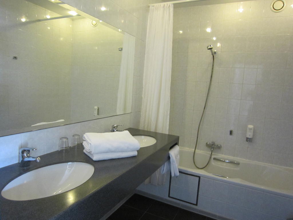 Hotel De Vrede Diksmuide Szoba fotó