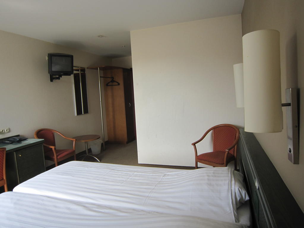 Hotel De Vrede Diksmuide Szoba fotó